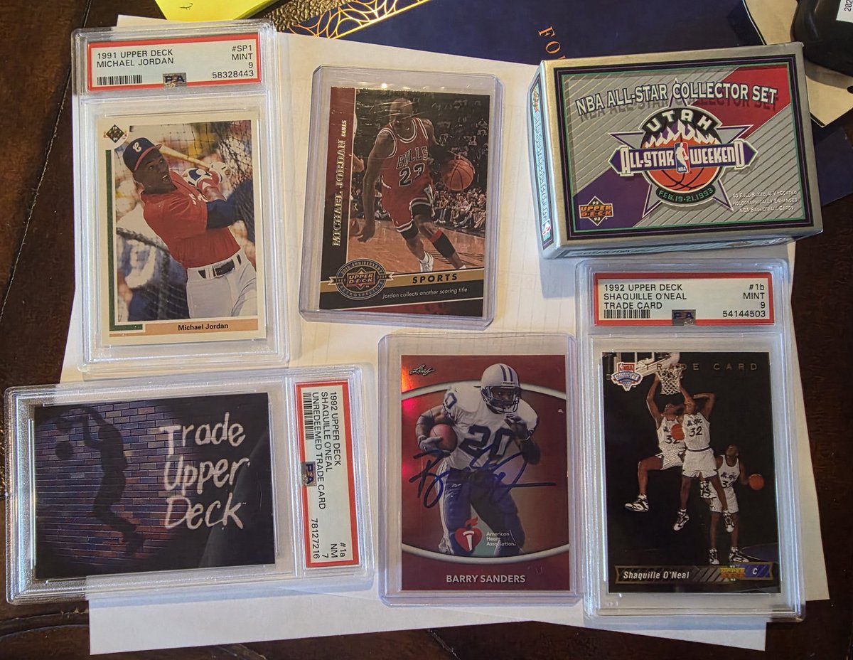 jbbernstein's tweet photo. Love #MailDay. @SHAQ @BarrySanders @TheJudge44 @Jumpman23 @Brandon_Aubrey @dy1anharper https://t.co/UCKrQISAQo