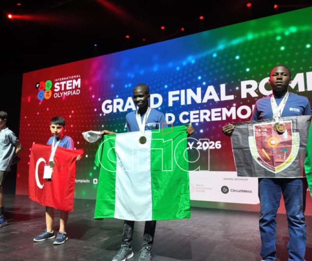 Morris_Monye's tweet photo. This is Nigeria’s flag being flown in Rome. 

Yet misguided elements lost to the abyss of Hades are criticizing and fighting these little ones because they are not from your tribe. 

You claim to be progressives and patriots yet you hate when Nigeria does well internationally because it’s not your tribe. 

Tribalism must die for we to be called a Nation. 

We are currently a country not a Nation.
