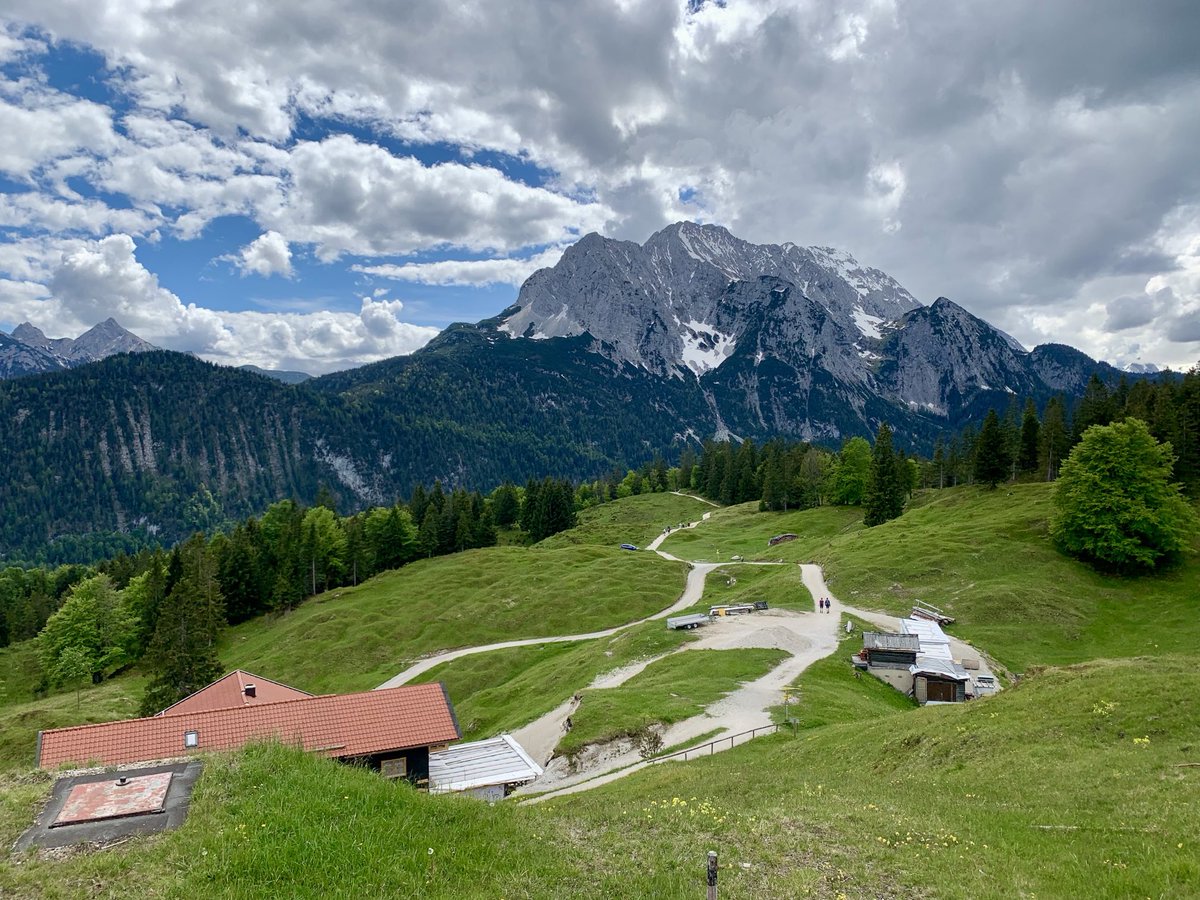 Kesavkuc's tweet photo. Beautiful view from top of Hoher kranzberg, Mittenwald https://t.co/4ID2HUpo49