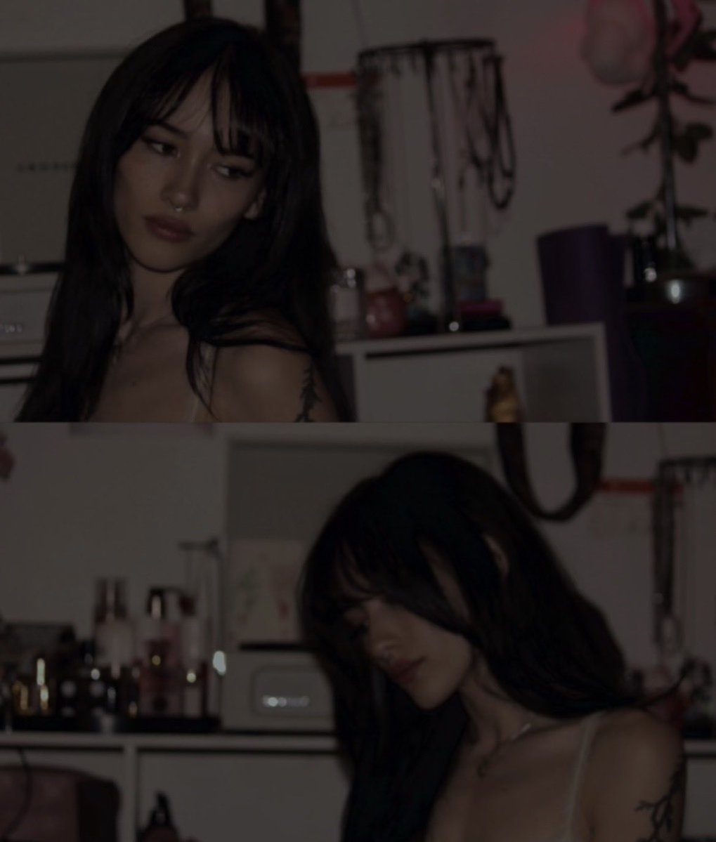 seraphk1tty's tweet photo. fucked around on a digicam tonight,, i haven’t had bangs in so long i can feel my prime again 🙏 https://t.co/fqnnBDA3dz