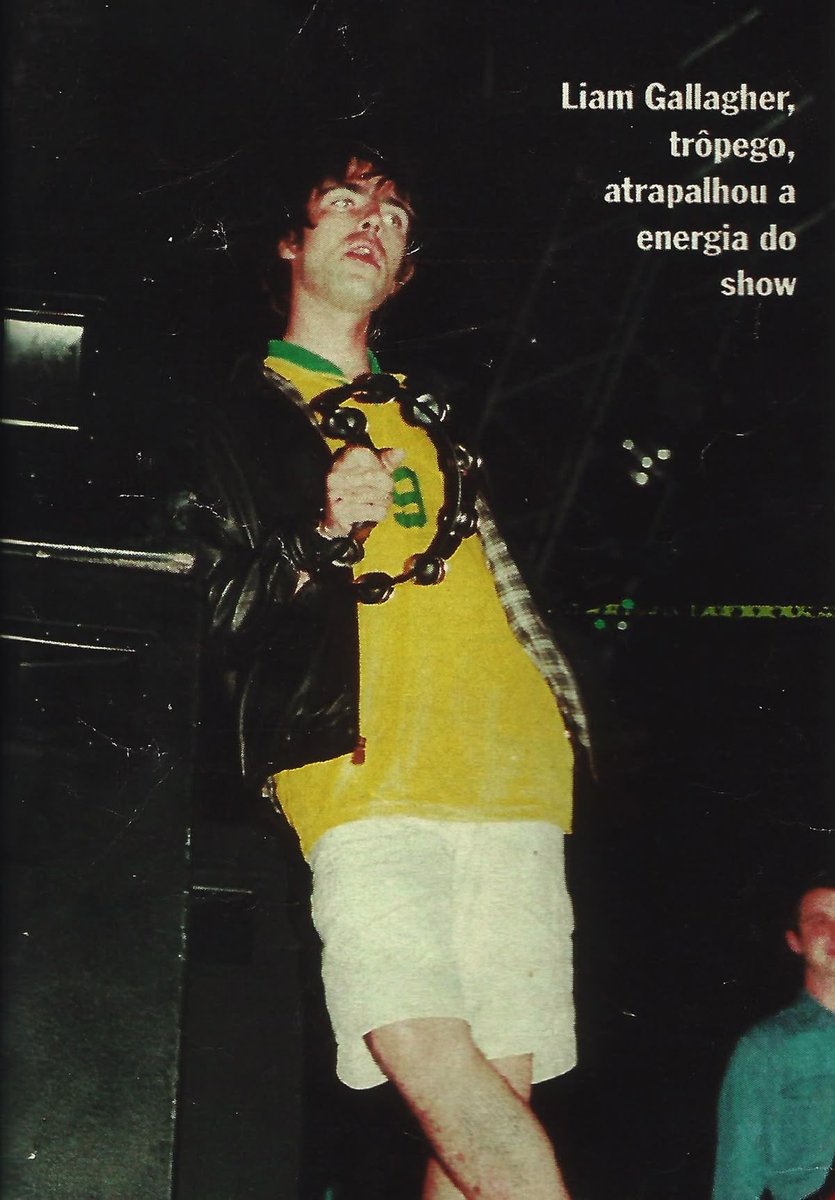 magicpietra's tweet photo. Liam Gallagher, trôpego, atrapalhou a energia do show https://t.co/bROoYGDKxg