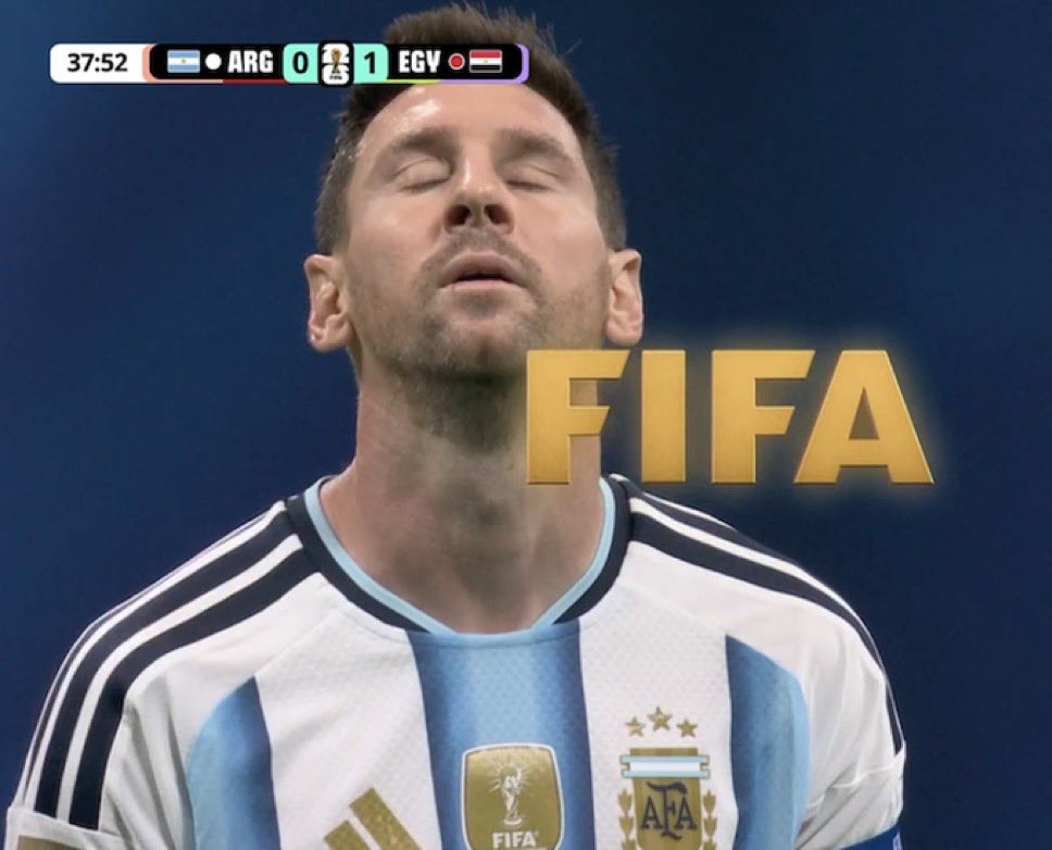DanikRM_'s tweet photo. Me hace gracia que luego los Argentinos llamen “penaldo” a Cristiano Ronaldo cuando Messi es probablemente el peor lanzador de penaltis. Y encima todos regalados para que haga su golito. Brutal. https://t.co/Hi3Pwh18Sw