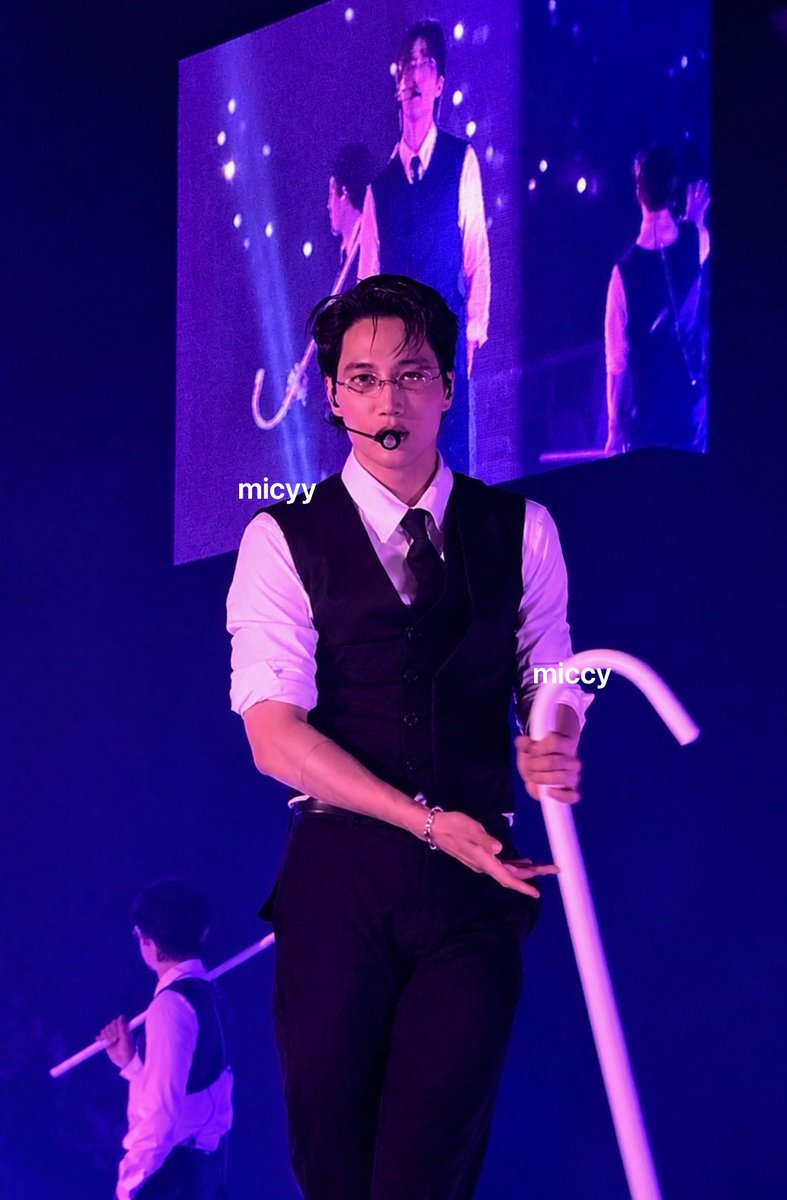 priveance's tweet photo. @eatnasstar Ternyata udah sebulan yang lalu aku ditatap jongin 🥺❤️ https://t.co/ND6ymFYYwN