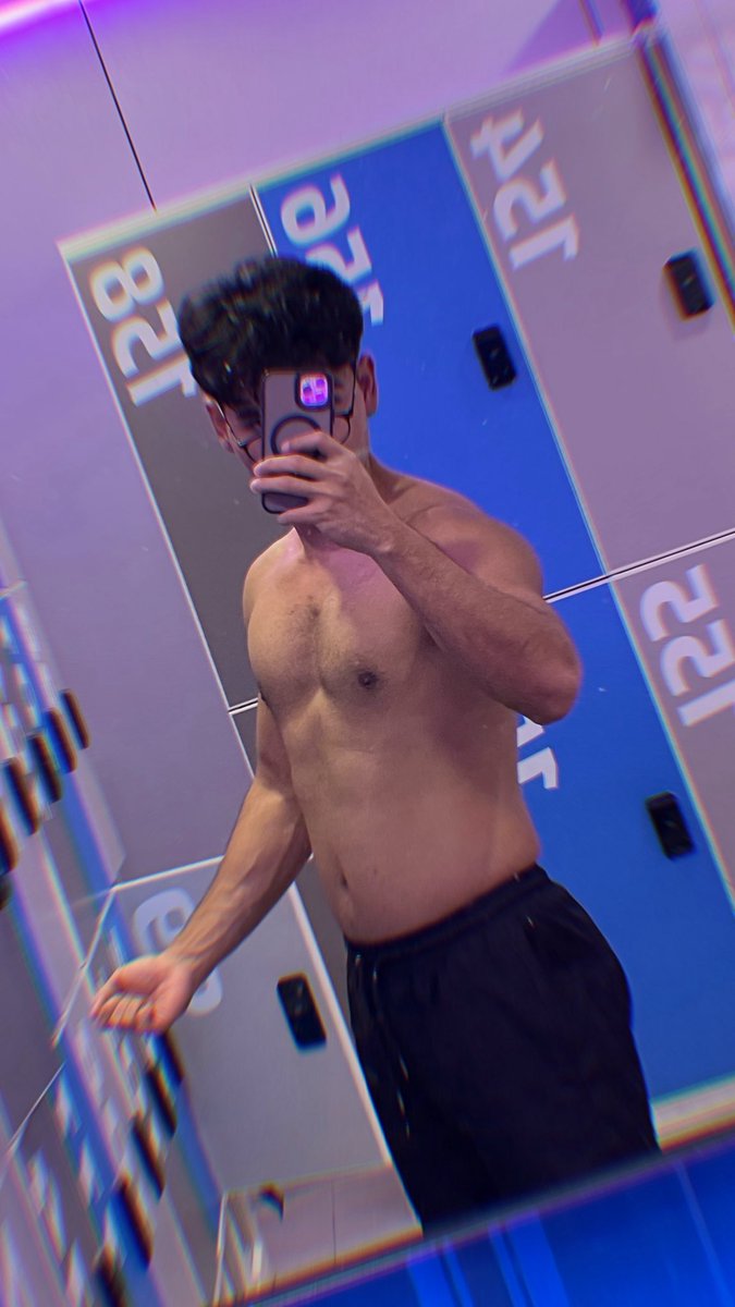 Fagguetron's tweet photo. Nyobain 1 set only wo karena cuma punya 30 menit. The pump was insane. https://t.co/6rbuceipVB