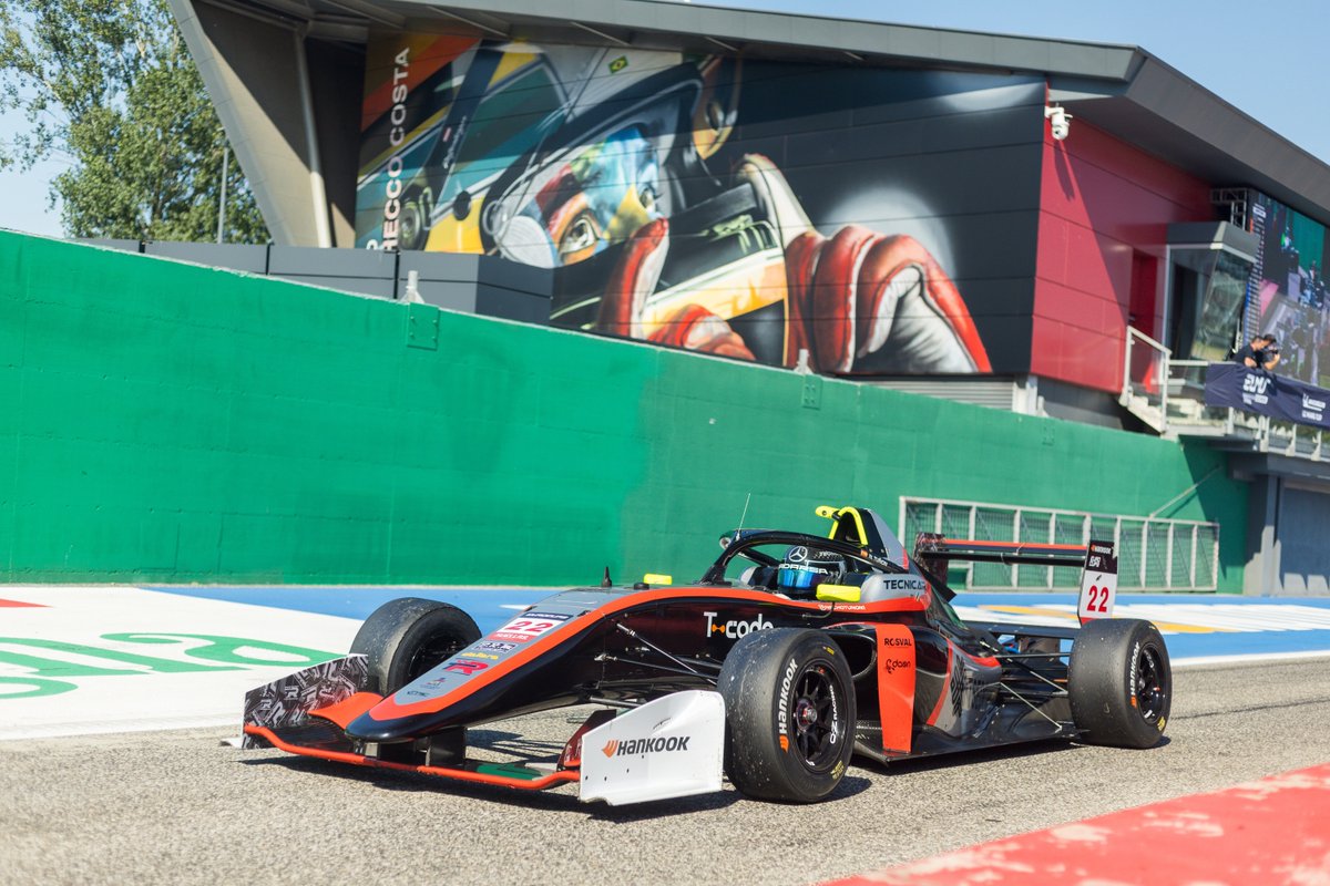 tecnicar_racing's tweet photo. The best images of the weekend during Round 3 of Eurocup-3 at Imola by @vinyi_arnau96
📱 @vinyi_arnau96
#E3 #E4 #Eurocup3 #Eurocup4 #F4Spain #SpanishF4 #TecnicarByAMTOG #TCode #RoadToF1 #SingleSeaters #WeLiveForRacing https://t.co/N6QlQHXjZQ