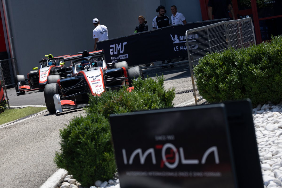 tecnicar_racing's tweet photo. The best images of the weekend during Round 3 of Eurocup-3 at Imola by @vinyi_arnau96
📱 @vinyi_arnau96
#E3 #E4 #Eurocup3 #Eurocup4 #F4Spain #SpanishF4 #TecnicarByAMTOG #TCode #RoadToF1 #SingleSeaters #WeLiveForRacing https://t.co/N6QlQHXjZQ