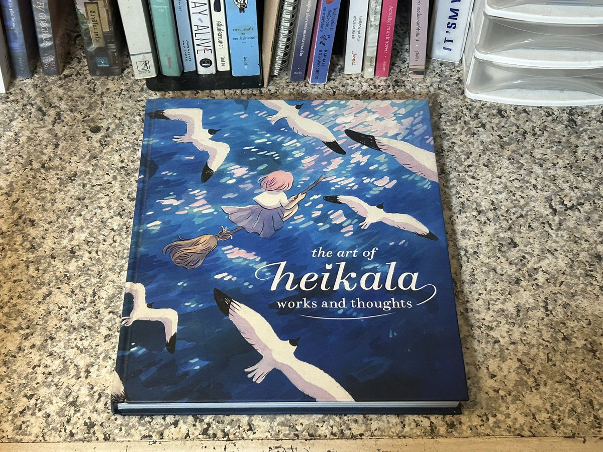 Galene02's tweet photo. ส่งต่อหนังสือ🙌🏻✨

• The art of heikala :works and thoughts 950
• The complete book of the flower fairies 850

ค่าส่ง 50 📮✨ (หนังสือเล่มใหญ่ค่ะ🙇🏻‍♀️)

#ส่งต่อหนังสือ #หนังสือมือสอง #หนังสือภาษาอังกฤษ #หนังสือภาพ https://t.co/LvfWKCY9I0