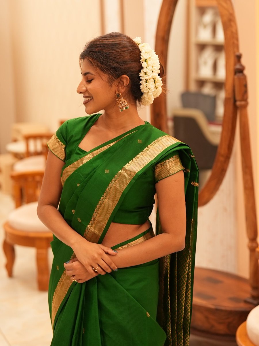 ActrezHub's tweet photo. #DharshiniSudhakar #Dharshini https://t.co/ynw7bGNCIh