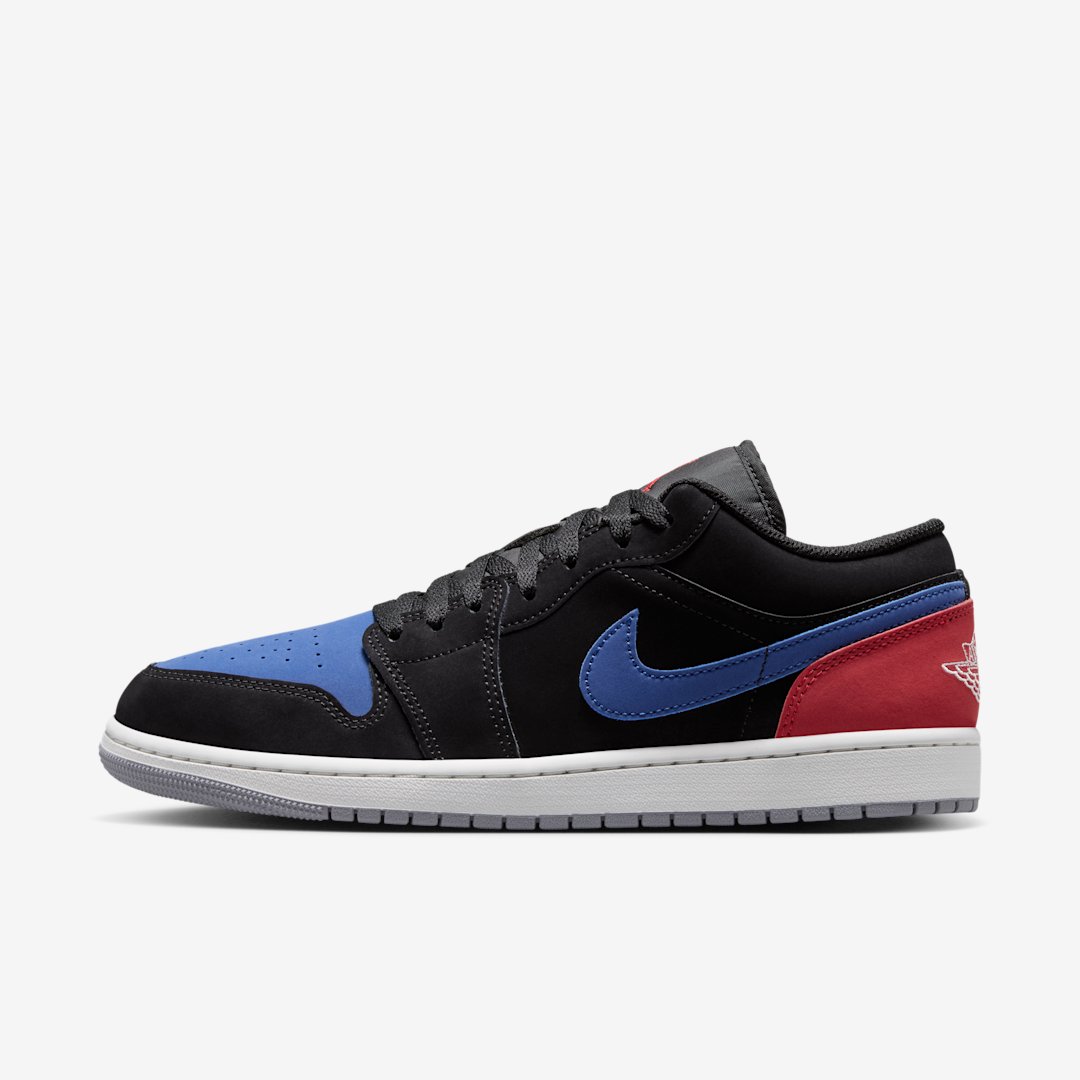 J23app's tweet photo. NEW: Jordan 1 Low "Black/True Blue/Varsity Red" on Nike // Ad

Men's -> https://t.co/MqTS7Qju5R

GS -> https://t.co/B6KOoS0zkk

PS -> https://t.co/TLkdf80g20 https://t.co/fZp13ebDbm