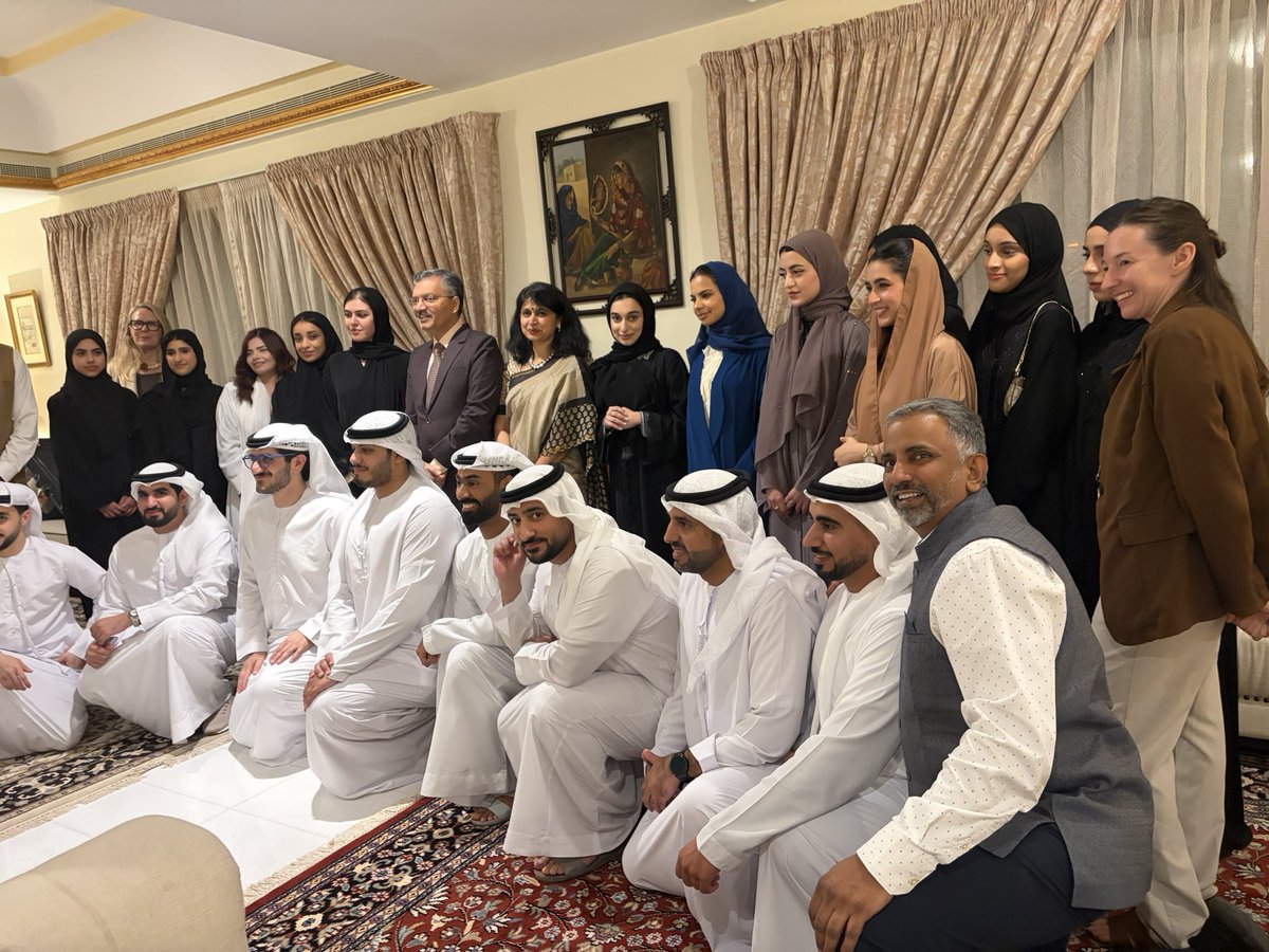 IndembAbuDhabi's tweet photo. The young Emirati participants of the ‘India–UAE Leaders Program’, an initiative of the Zayed Education Foundation, were hosted at India House today.

A warm and engaging exchange on their India journey and the ideas shaping the future of the 🇮🇳-🇦🇪 Partnership. https://t.co/9nbqfrrjhK