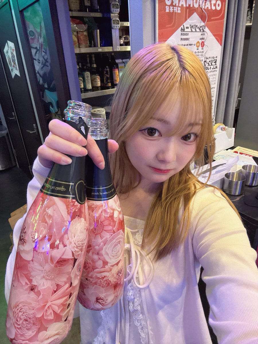 ___n1c025's tweet photo. おじゃおわです 💌¨̮⃝
今日の『にこダイナソー🦖』
‼️95エントリー‼️にシャンパン2本😭

本当にたくさんの方に恵まれまして、、来てくださった方改めてありがとうございました😭😭🙇🏻‍♀️🙇🏻‍♀️ https://t.co/RfQFAMxU9e