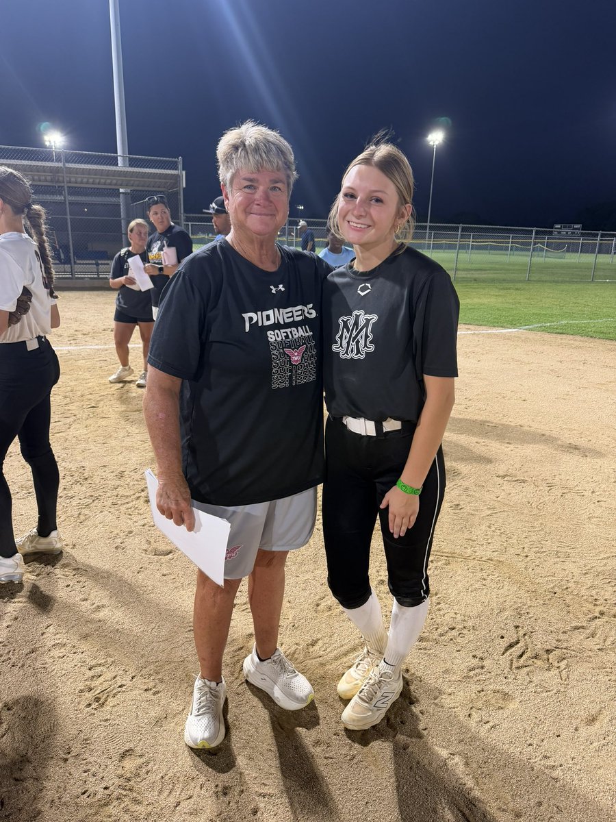 PaigeHighfill29's tweet photo. Thank you @TWUSoftball and @Coach_McNutt for an awesome camp experience! I appreciate the opportunity to compete and learn. Thank you for sharing your knowledge and feedback. 
Always grateful for these opportunities! 🥎💙 @AMAHouTX2029
@DeerPark_SB https://t.co/1TeGpaOX5N