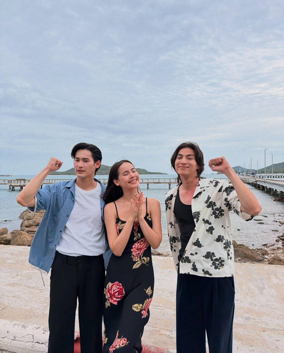 TrendforGulf's tweet photo. IG Updated beneaththelies.official

ละคร #ตะวันลวง ครับ
ปิดกล้องแล้วครับ
รอออนแอร์ครับ
ปลายปีครับ😁

#beneaththelies 
GULF KANAWUT 
#GulfKanawut 
#กลัฟคณาวุฒิ 
@gulfkanawut https://t.co/Wk0ogMQ3JQ