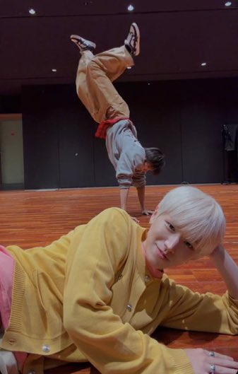 phynatta's tweet photo. “kamu cantik aku anjay” https://t.co/L4ABSe1Q9r