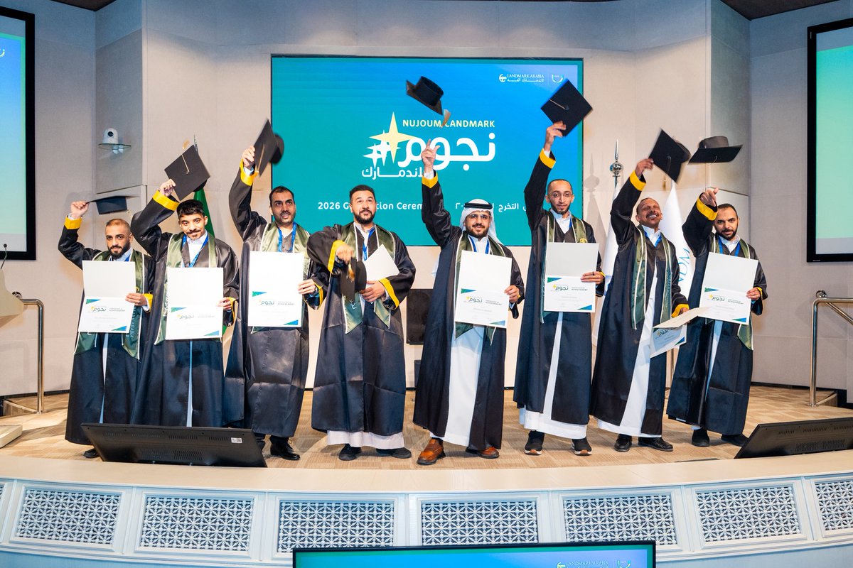 AsharqiaChamber's tweet photo. استضافت غرفة الشرقية اليوم حفل تخريج نجوم شركة لاند مارك، بحضور أمين عام الغرفة عبدالرحمن الوابل، ومدير عام فرع صندوق الموارد البشرية "هدف" عبدالعزيز اليوسف.
كما حضر الحفل الرئيس التنفيذي للشركة في السعودية سبرامانيان فيدابوري، والرئيس التنفيذي للشؤون الإدارية عبدالرحمن الدوسري https://t.co/8j7AdoCvBy