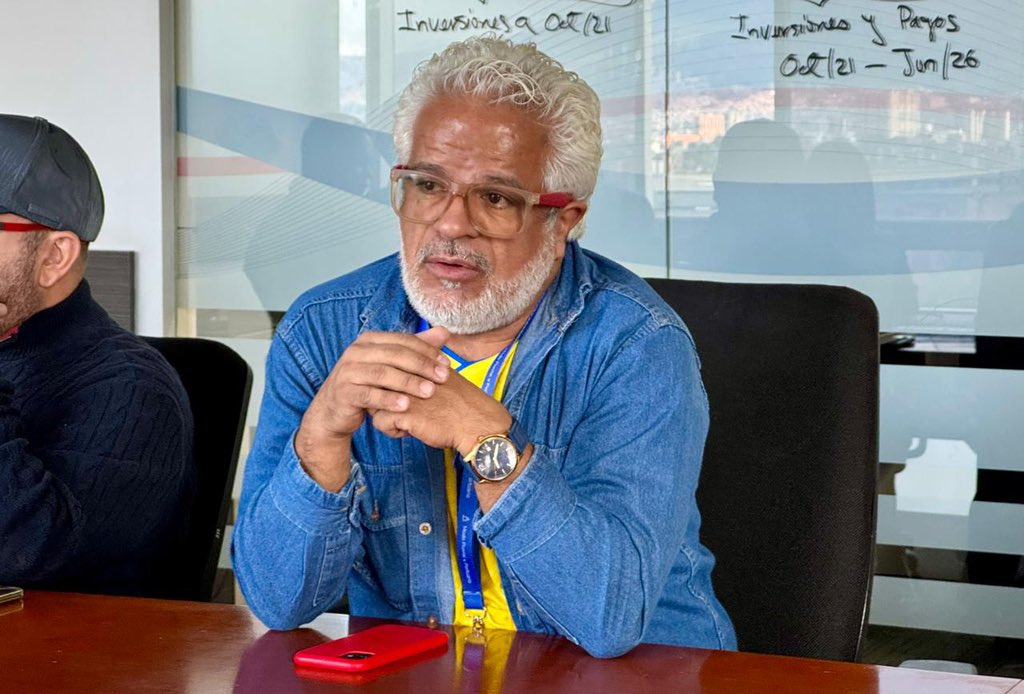 ANI_Colombia's tweet photo. 👷🏻‍♂️El encuentro de expertos permitió a los representantes de la concesión y los equipos de la ANI revisar la gestión contractual y los avances que estos años ha adelantado en la fase de preconstrucción y han garantizado que más de 3.500 embarcaciones transiten sin problemas. https://t.co/EjsopT8ZOn