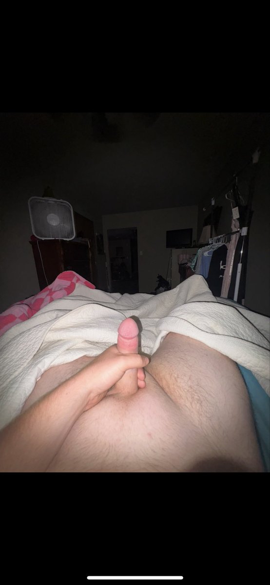 Whiteboy4957720's tweet photo. This is a 6 inch dick btw
#horny #nsfw #averagedick #thickdick #nsfwtwt https://t.co/U8p1GI3I1L
