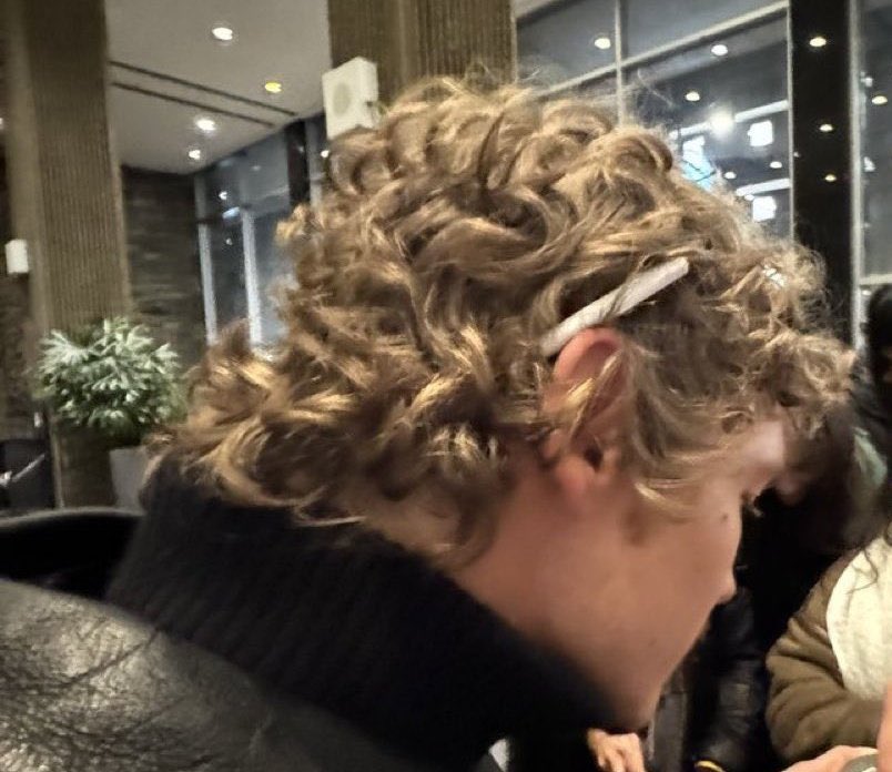 loverrytay's tweet photo. connor and his perfect golden locks https://t.co/yYqWlfDiyZ