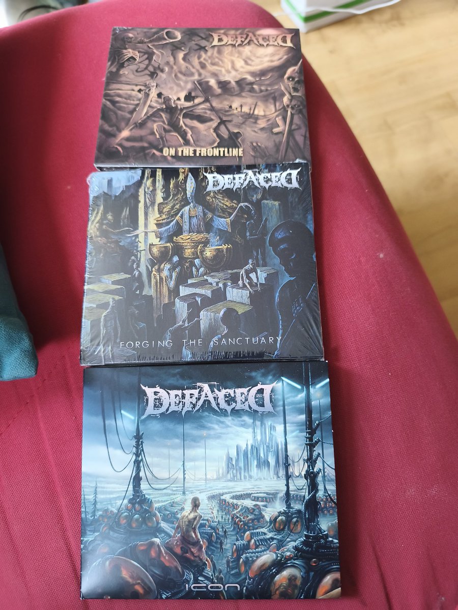 LionelDevillers's tweet photo. I received the cds from the Switzerland Death Metal band #Defaced ❤️🔥🤘🏻 https://t.co/o0Kd9PwOjh