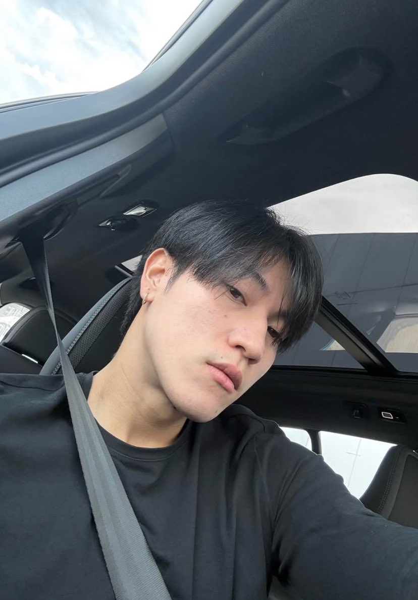 sim ݁ ˖Ი𐑼⋆ tweet media