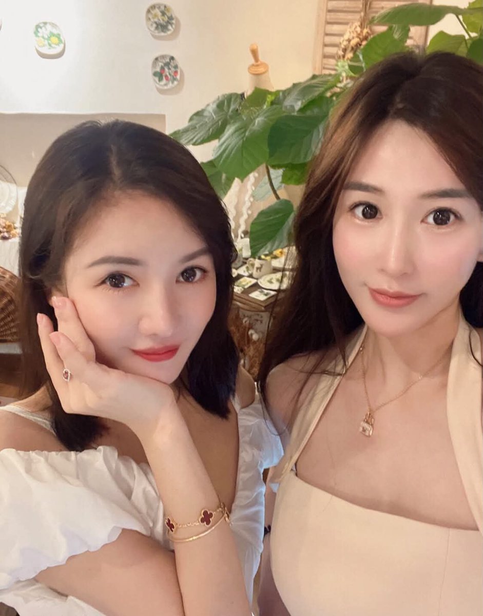 yu0962568's tweet photo. 有喜歡母女的嗎 
母女局 
不廢話 點心約 
我和媽媽給妳雙倍的快樂🎉
#台���  #母女  #雙飛 https://t.co/K1TenUD9Y0