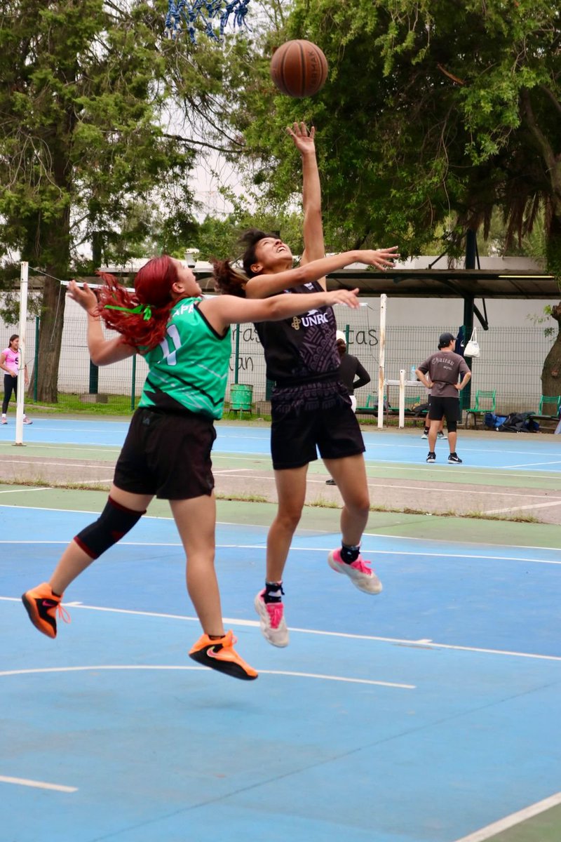UNRCastellanos's tweet photo. 🦅🔥 ¡VICTORIA ALBATROS! 🔥🦅
Nuestras #Albas lograron quedarse con una importante victoria ante UAM Iztapalapa en un encuentro sumamente competitivo de principio a fin. https://t.co/1DuyHww5KJ
