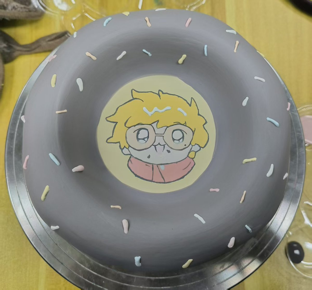 Sakuary's tweet photo. Vaaaaaaa?🍩
(hope the kiln firing goes smoothly…!) https://t.co/3sDWm8VCtQ