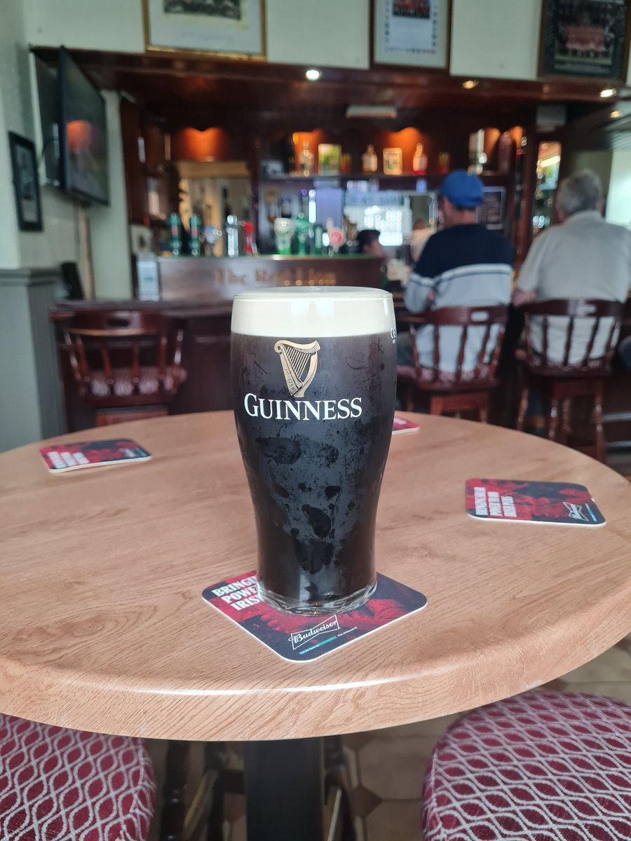 ShticksAndStews's tweet photo. The Red Lion, Bagenalstown, Co. Carlow 7.8/10 🍻
Grand pub and probably the best pint in Bagenalstown! 
Keep those recommendations coming 💚
@PintsBeauty https://t.co/V2V6XNrLTr
