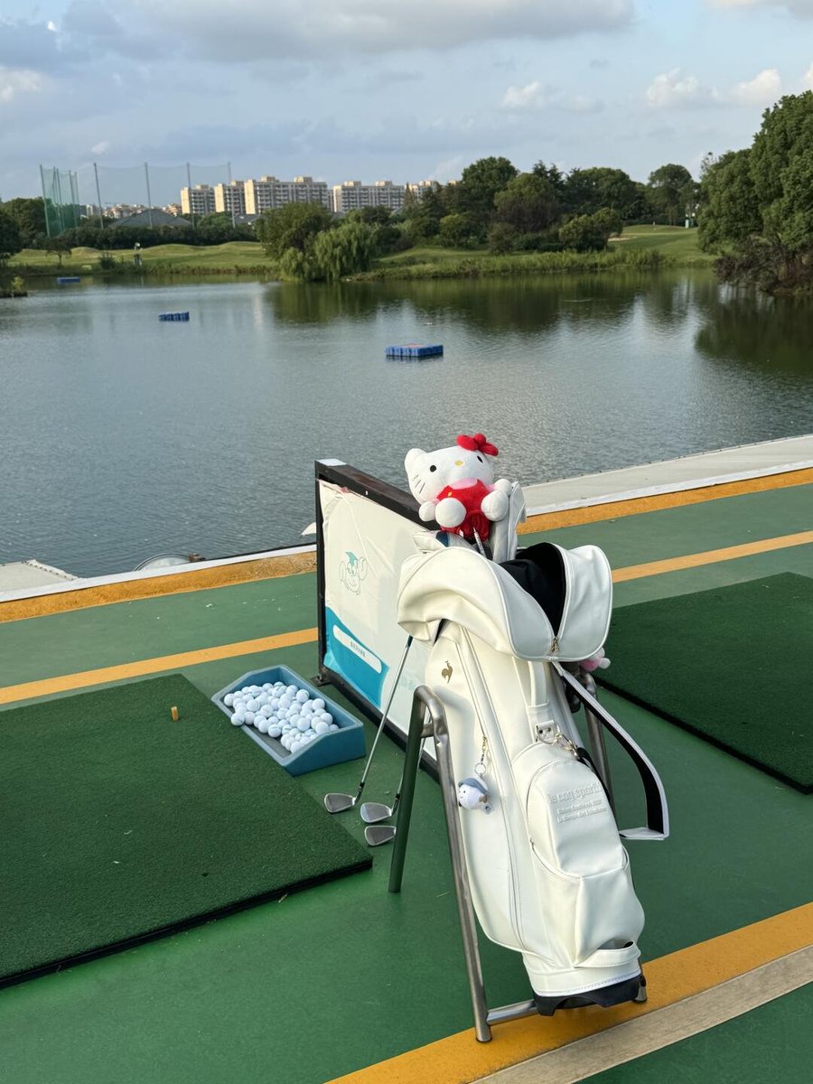 abubleonm's tweet photo. お天気最高、打ち���ぱなしへ⛳ https://t.co/9GzbjoyExx