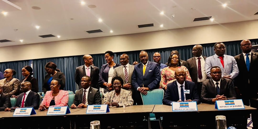 RebeccaKadagaUG's tweet photo. This morning I chaired the 1st  Meeting of the sectoral Council on Social  Affairs in Daresalaam ,Taken decisions on the Regional  plans for Youth , Women , Pwds, Elderly  and  the Community @Jumuiya https://t.co/06IUyMyGlR
