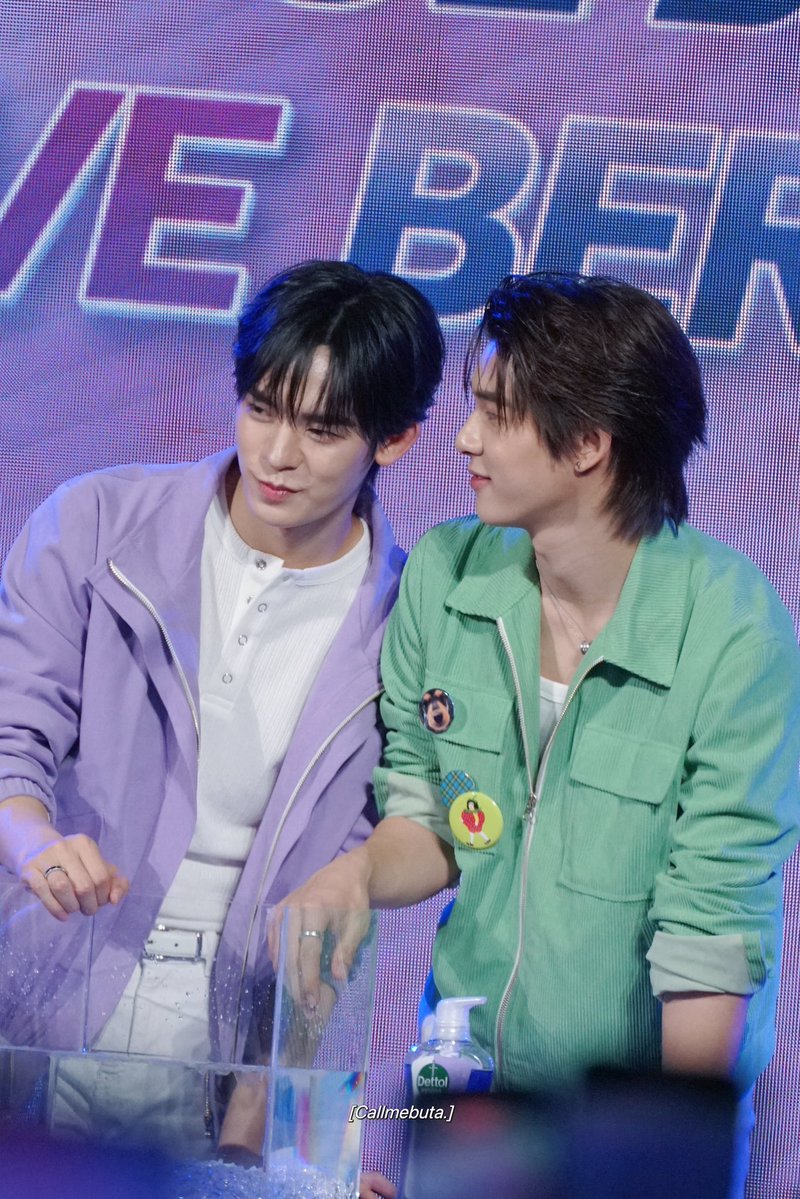 callmebuta_'s tweet photo. วันนี้โลกเอียงแหละเนอะ 😚

TTP LOVE BERRY MUCH 
#DettolxTeeteePor
#Teeteepor #ตี๋ตี๋ป๋อ https://t.co/WTqMOcvfBL