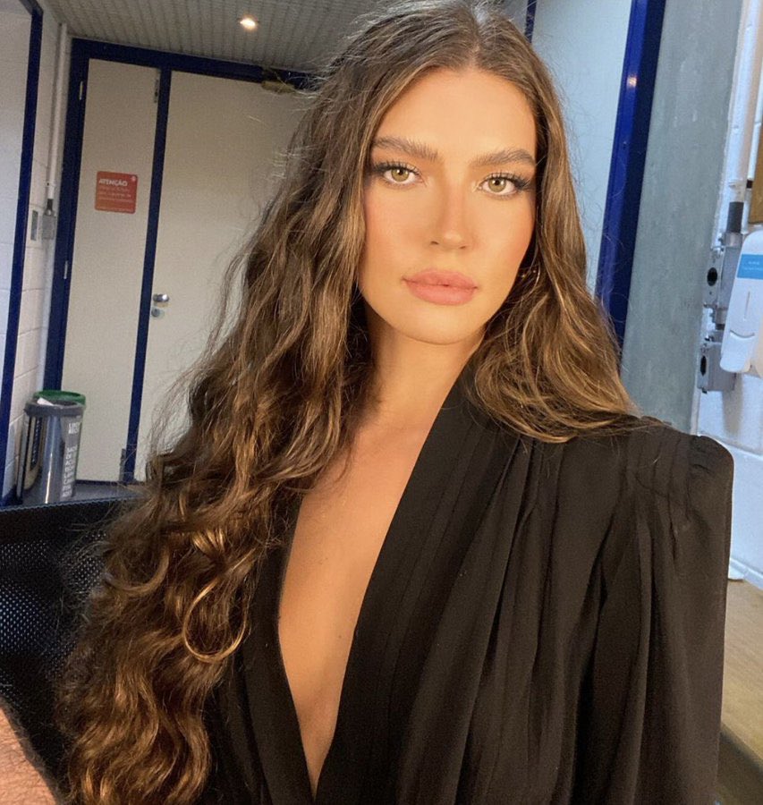 flokguillen's tweet photo. Eu genuinamente acho que alanis guillen é a mulher mais bonita do mundo. https://t.co/hrRU0g8H6a