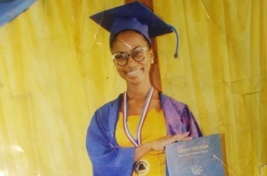 josephlunieOFF's tweet photo. Slanda François, une #Haïtienne de 31 ans partie étudier en #Russie, est #détenue depuis plusieurs mois en raison de problèmes liés à son statut migratoire. Elle est incarcérée à la prison Cazo Pobo n° 12. Sans nouvelles de sa fille, malade, depuis novembre 2025, sa mère, Marie Ange François, lance un appel à l'aide. Malgré les démarches entreprises par la diplomatie haïtienne, aucune avancée n'a jusqu'à présent permis d'obtenir sa libération et son retour en Haïti. @josephlunieOFF #Nouvelliste #6Juillet2026