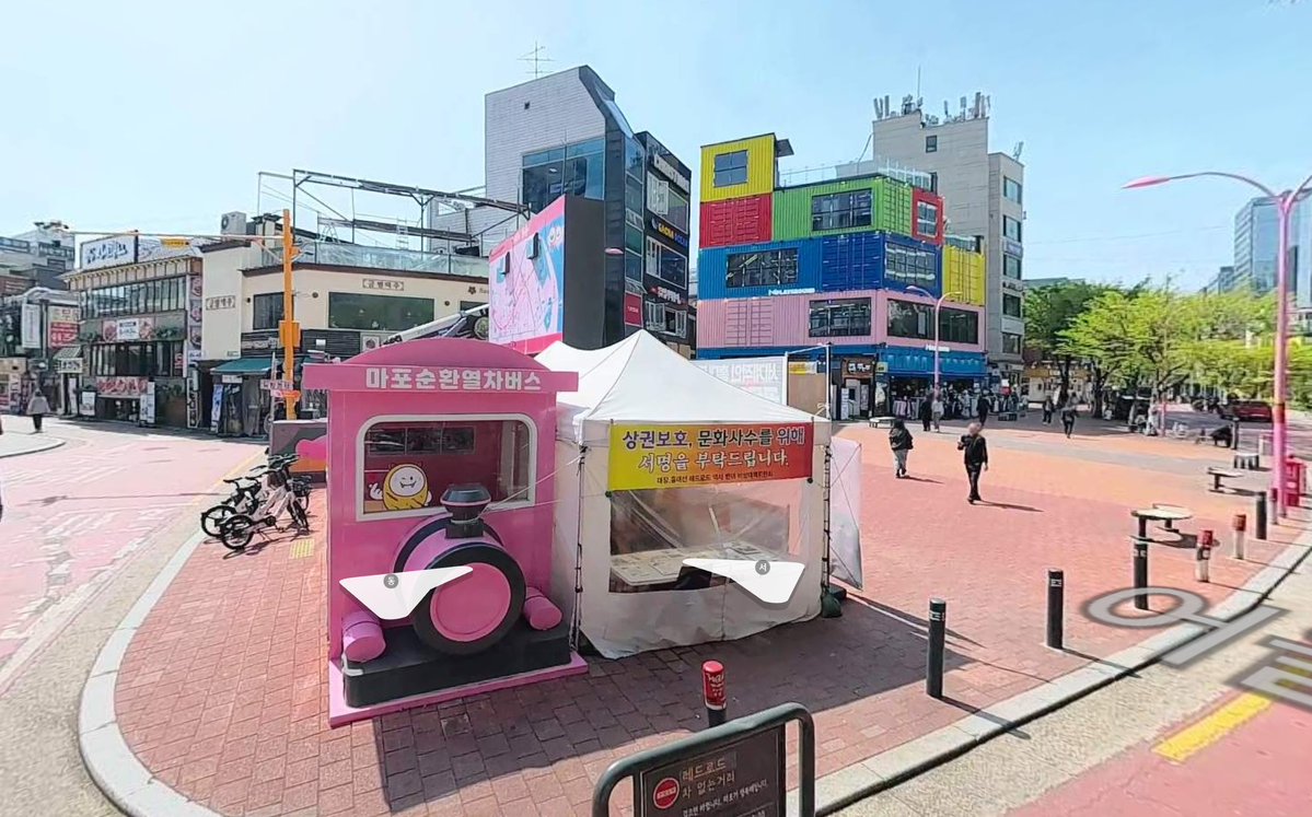 Gitori96's tweet photo. 오토하 내한공연 끝나고 내가 밥먹은곳 : 사진 왼쪽 식당
오토하 영상속 장소 : 사진 오른쪽....

같은날이었으면 너무 아쉬웠을듯 ㅠㅠㅠㅠㅠ

#otoha https://t.co/UprV7vy9mh