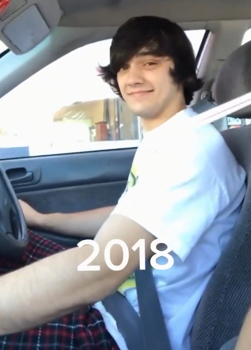 ilikeverythicc's tweet photo. hear me out https://t.co/OzrabhLZun