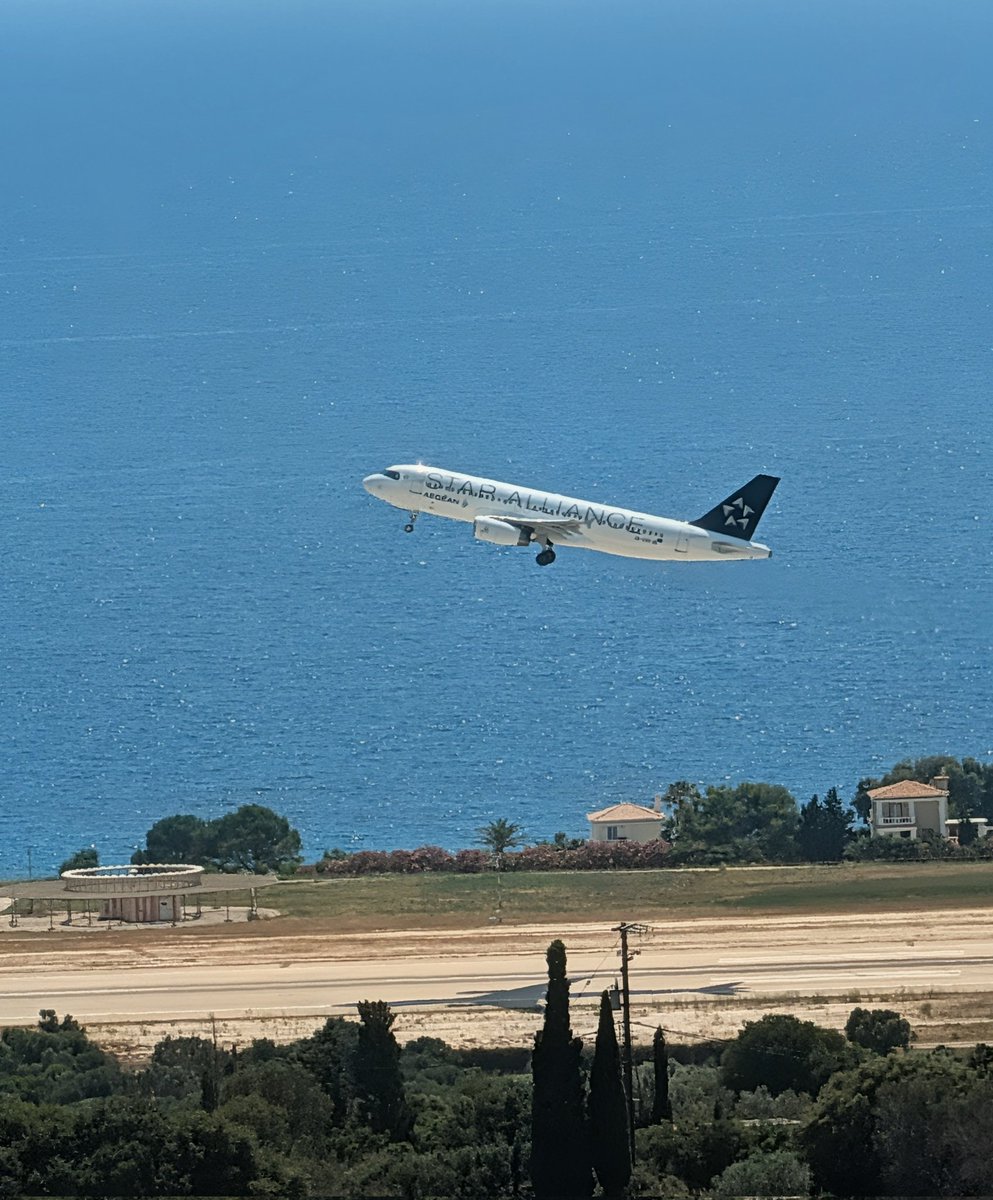 greenpower1908's tweet photo. #aegean
#kefalonia
Aegean with star alliance livery takeoff runway 14 at #lgkf https://t.co/QImFB8bkle