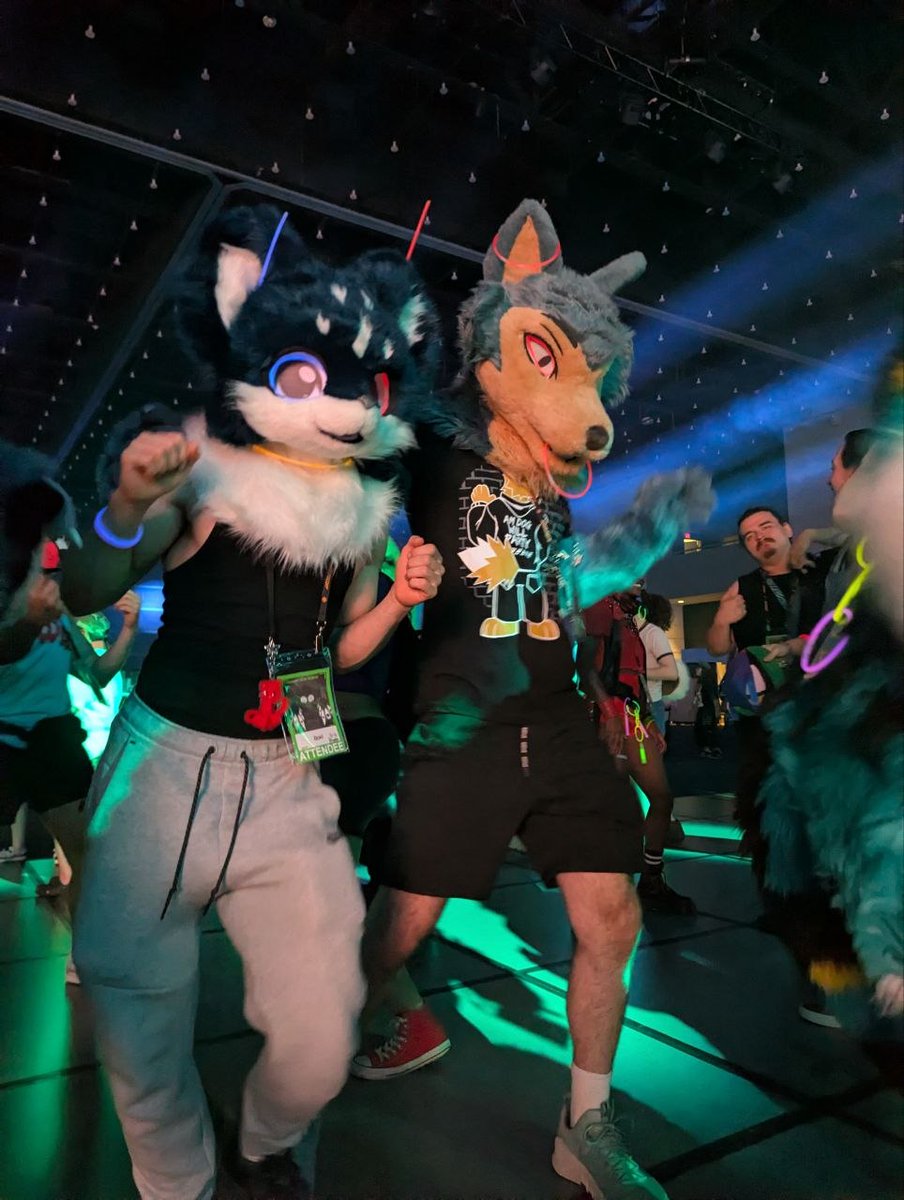 _JailorDaWolp_🔜Furpoc tweet media