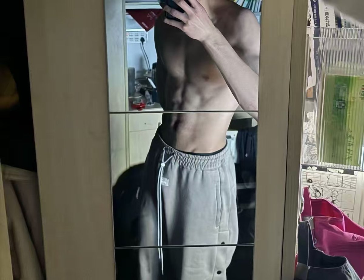 NSensible24383's tweet photo. 我的流量呢 https://t.co/b9IvzmStNe