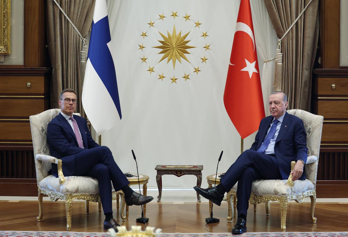 Akpartiarabic's tweet photo. يلتقى رئيس الجمهورية السيد رجب طيب أردوغان، نظيره الفنلندي ألكسندر ستوب في المجمع الرئاسي بالعاصمة أنقرة، على هامش القمة السادسة والثلاثين لرؤساء دول وحكومات حلف شمال الأطلسي (الناتو) التي تستضيفها تركيا. https://t.co/7YN0Q1RH8h