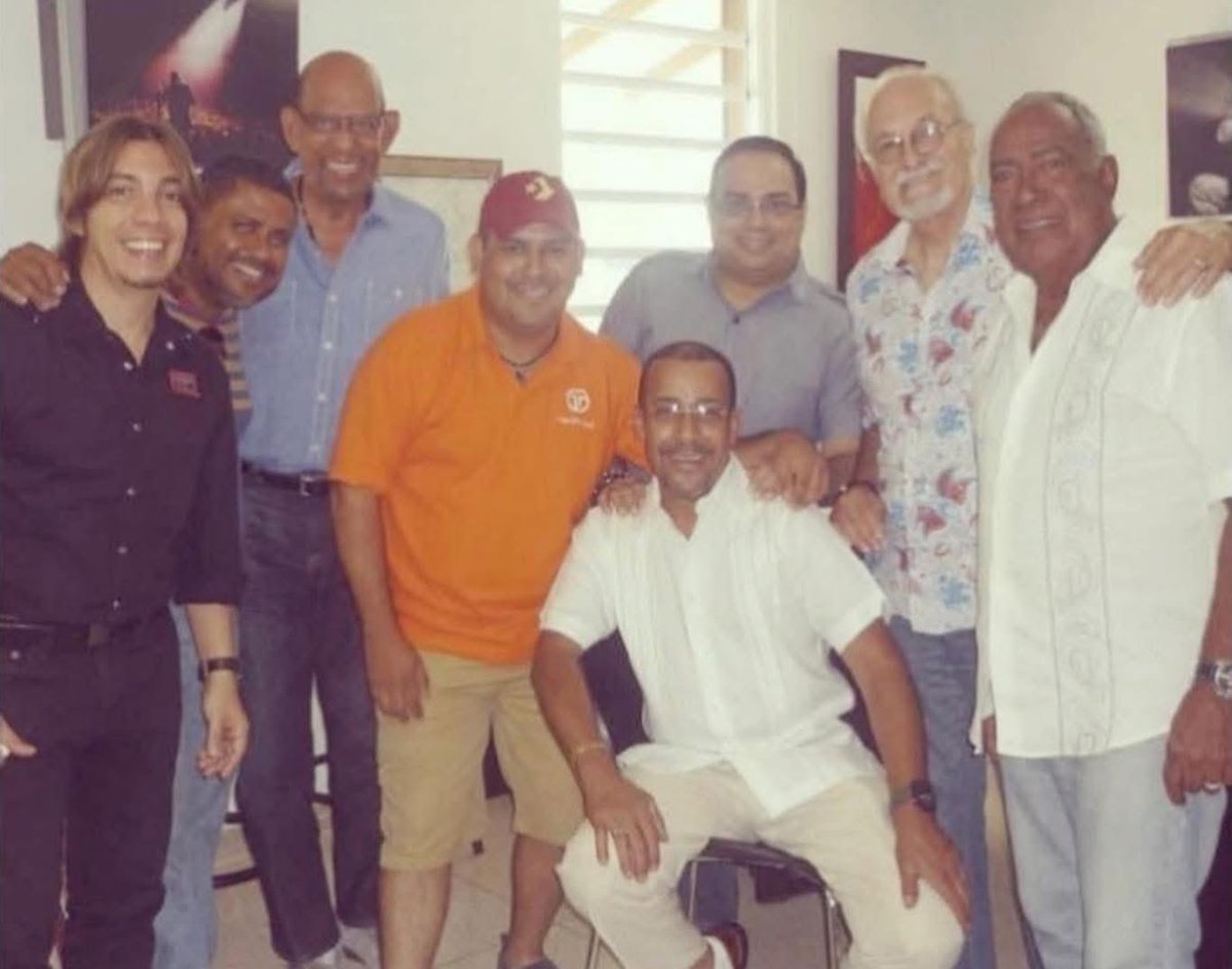 zeta93fm's tweet photo. Leyendas de la salsa en una foto 📸 #zeta93 https://t.co/Zn3JRxezBB