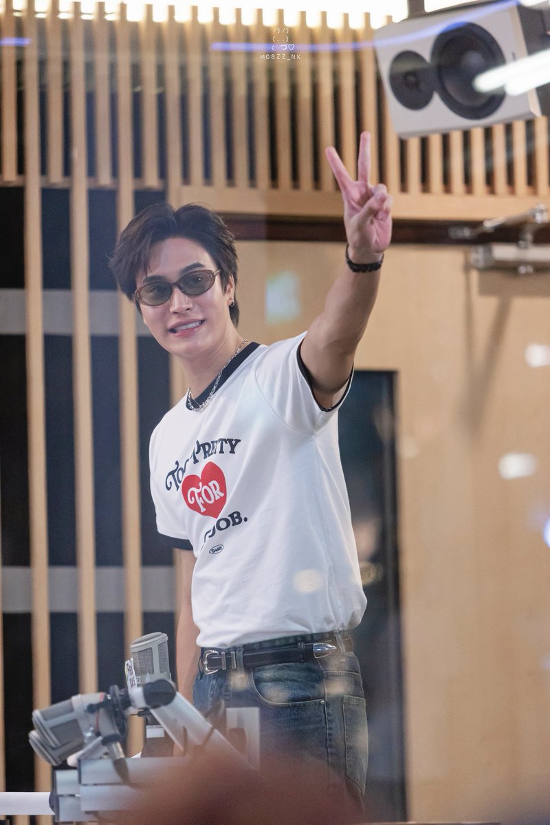 moszz_nk's tweet photo. ทั้งหล่อทั้งน่ารักเลยยยยย  🙌🏻✌🏻

GEMINI CONCERT PRESS TOUR
#Flex1045xGEMINIConcert
#GeminiConcertLive
#GeminiConcert https://t.co/rBKeQMVi51