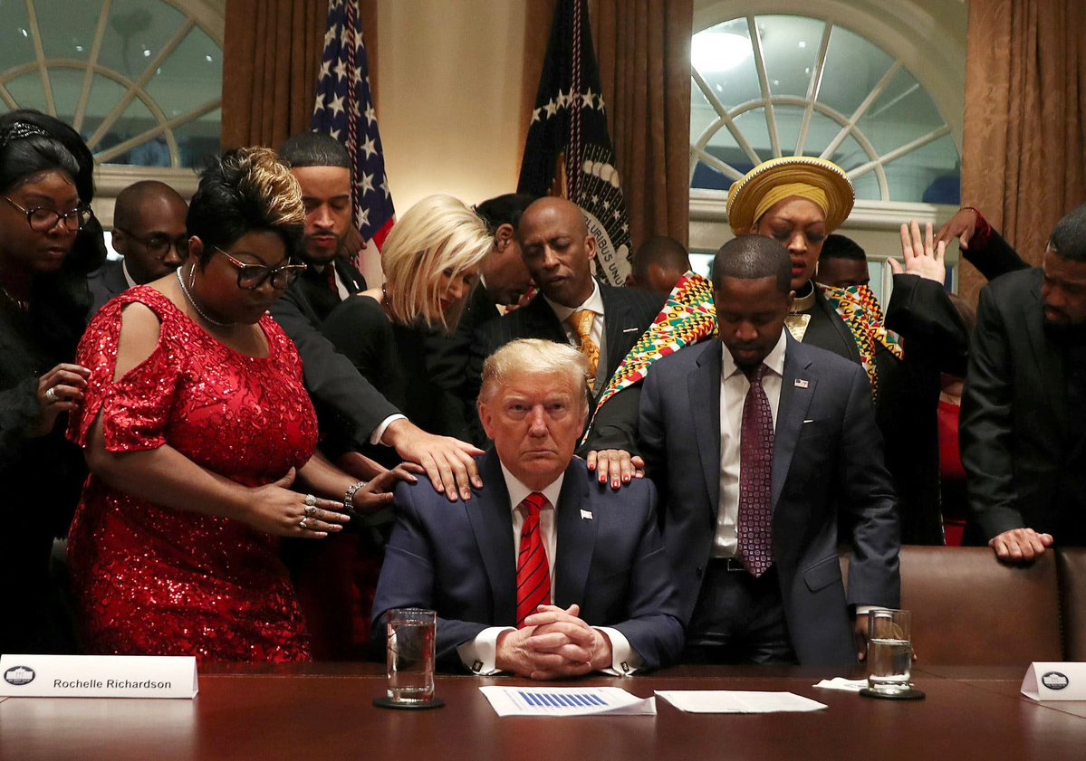 SaltyGoat17's tweet photo. In the early 1990s, Palm Beach’s old-money clubs (e.g., Bath and Tennis Club) had a well-known pattern of excluding or severely limiting Jews and Blacks. 

Trump publicly criticized this in 1990 interviews, saying he wouldn’t join clubs that barred them. 

In 1995 Trump converted Mar-a-Lago into a private club that was the first to accept African Americans, Jews and openly gay couples.

But Trump's a racist bigot right?