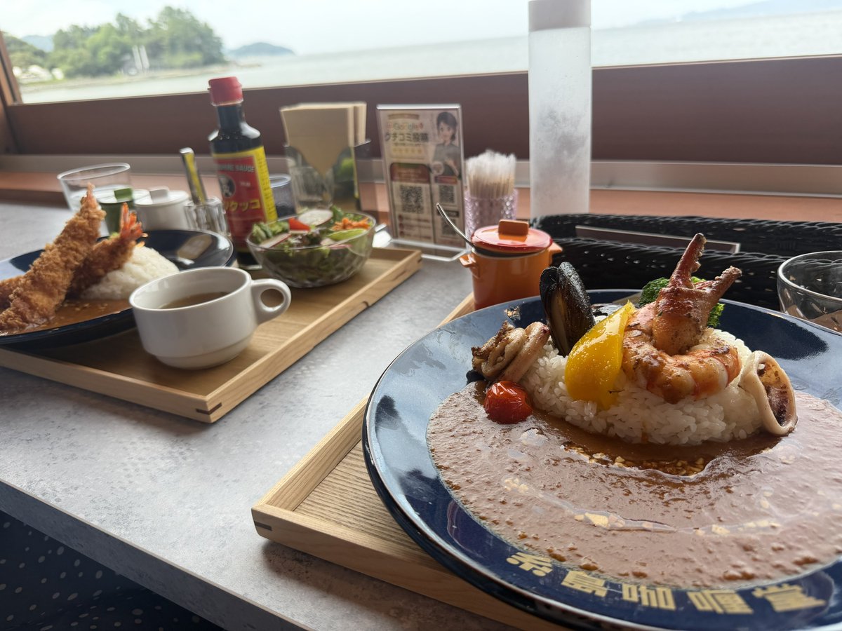 Vezery04's tweet photo. 糸島行ってカレーとタルト食べて来た🫠 https://t.co/GFL26a1bUm