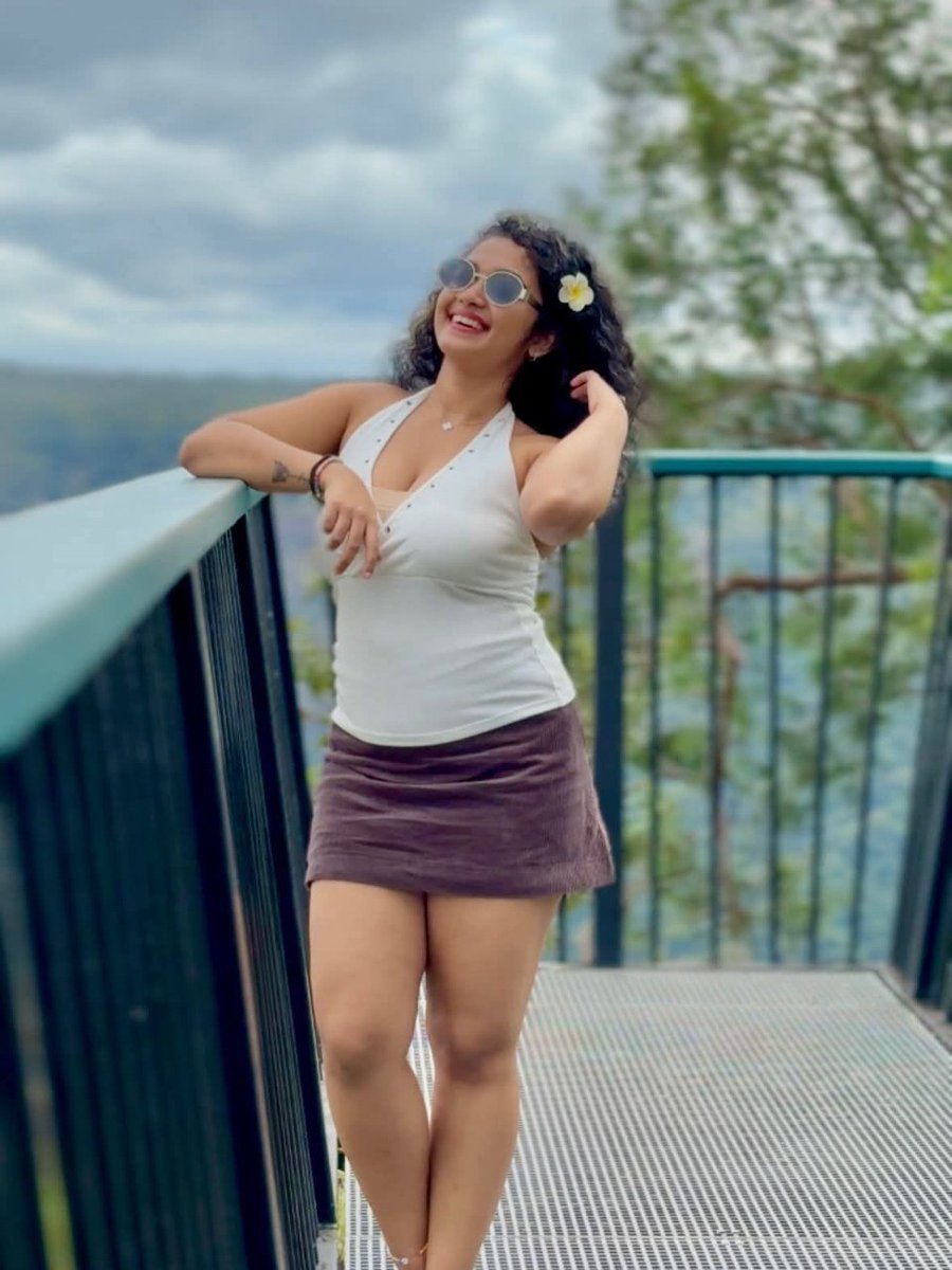 TheFemzMania's tweet photo. Harshi Anjumala 😍💦
#femzmania #srilankangirl https://t.co/BZGYZGW89k