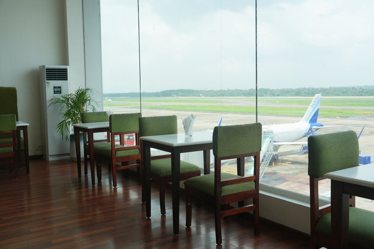 KochiAirport's tweet photo. Elevate your pre-flight experience.
Located at CIAL's Domestic Departures Security Hold Area, the @travelclublounge offers a space to unwind before your journey. Enjoy thoughtfully designed interiors, curated culinary spreads and much more.
#CIAL #AirportLounge #Kochiairport https://t.co/FjMgIEBUcH