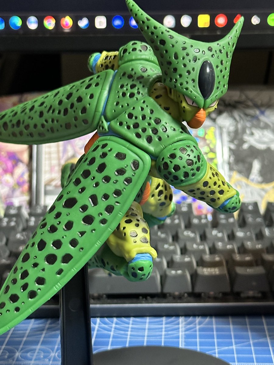 nerimamedaifuku's tweet photo. 今日のセルはとにかくオモテ重

造形も質感も良い🫶
第1形態欲しかったから嬉しい☺️ https://t.co/9luf8OnFfL