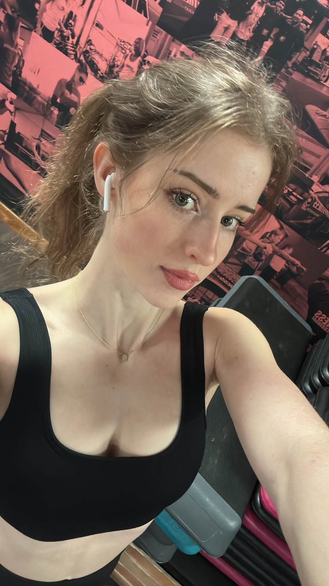 MiraSzalma004's tweet photo. Gym grind https://t.co/xHn4LCE4g0