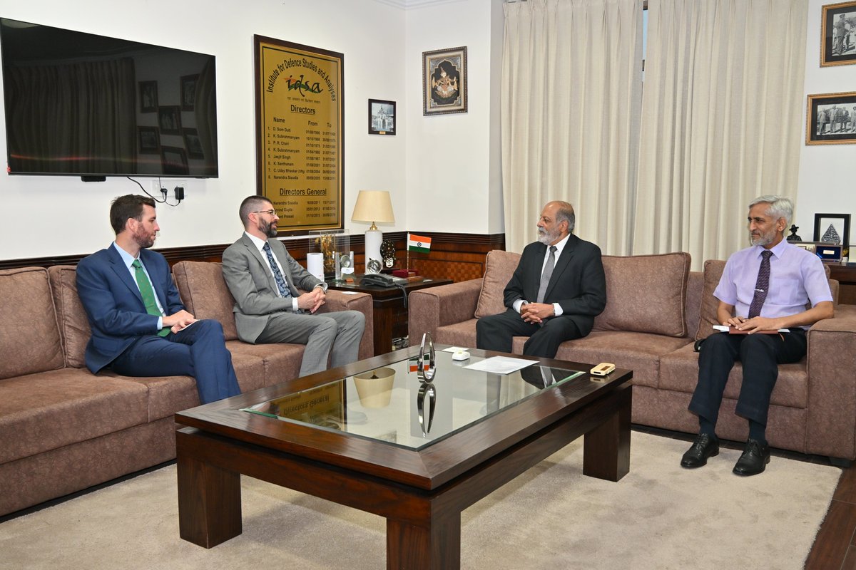IDSAIndia's tweet photo. Mr Aaron Cope, Political Minister-Counsellor and Mr Kyle Howard, Political Officer, @USAndIndia called on DG @SujanChinoy @IDSAIndia for an exchange of views. https://t.co/1244hUmHVU
