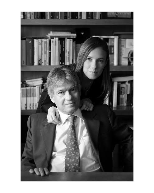 eramiren2021's tweet photo. Alguien quiere pensar en la familia Bejarano ?

Ana Bejarano y su padre Ramiro Bejarano, se jugaron su reputación advirtiendo que Cepeda era un demócrata y Abelardo el peligro para la democracia .

Hoy que Petro y Cepeda no reconocen las elecciones andan escondidos https://t.co/lLm1peoWfJ