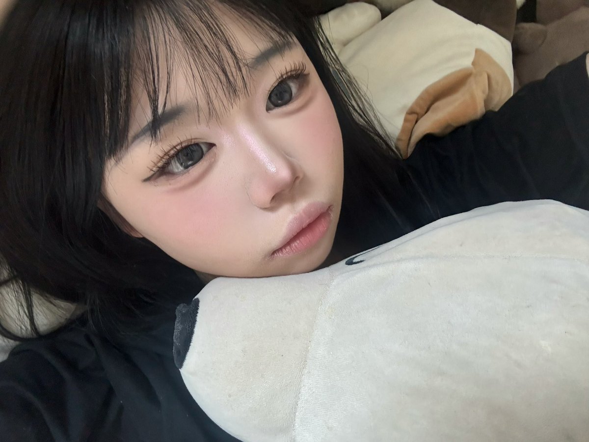 Body__Mod's tweet photo. 트친모집합니듀아
#우울계_𝕏친소  #정병계_𝕏친소 #트친소_𝕏친소  #일상계_𝕏친소 https://t.co/jsFZvDXdjV